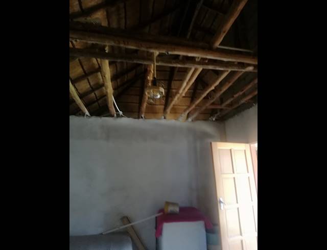 2 BEDROOM FREESTANDING FOR SALE IN EMONDLO UNIT B